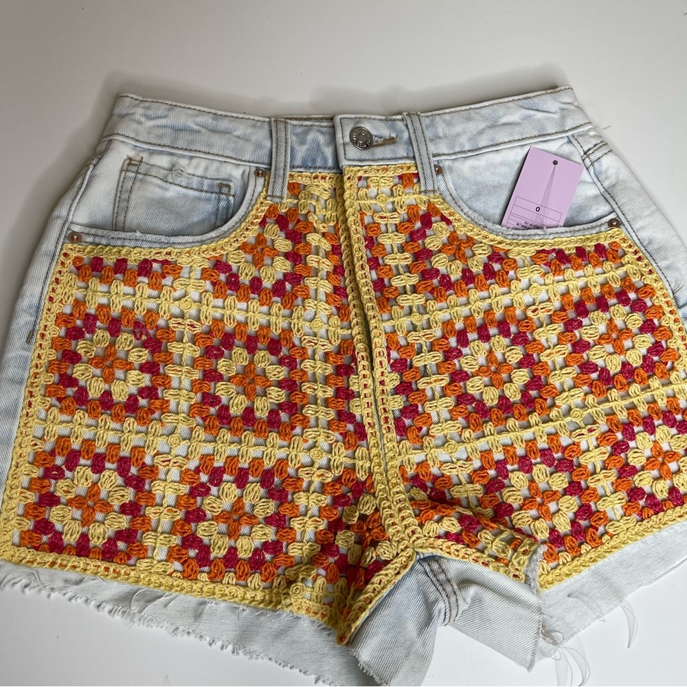 Wild Fable Women's Super-High Rise Crochet Cut-Off Jean Shorts size 16